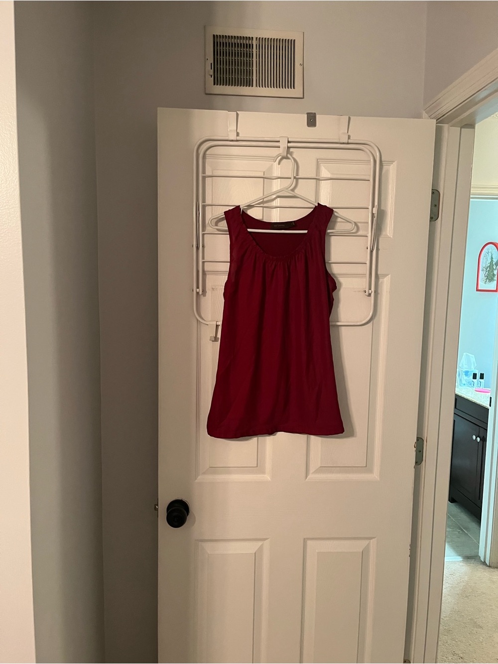 The Limited Women's Sleeveless Tank Top in Deep Red